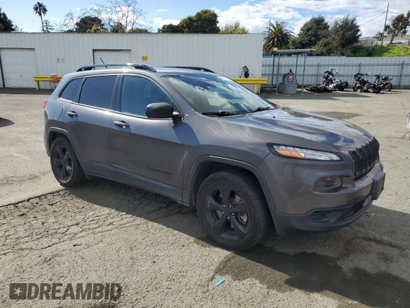2017 Jeep Cherokee Altitude z VIN 1C4PJLAB1HW667620, wystawiony jako Copart lot #48172765 z przebiegiem 151 970 mil mil oraz Szkoda całkowita • Salvage title. Historia ofert i sprzedaży dostępna na DreamBid. Obrazek 4.