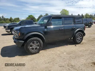 2024 Ford Bronco Big Bend z VIN 1FMDE7BH4RLA89156, wystawiony jako Copart lot #55315935 z przebiegiem 4542 mil mil oraz Szkody całkowita. Historia ofert i sprzedaży dostępna na DreamBid. Obrazek 1.