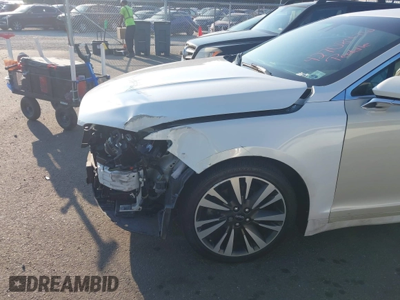 2018 Lincoln MKZ Reserve with VIN 3LN6L5E96JR610584, listed as a IAAI auction lot 42708476 with 58,747 mi miles and . Bid and sale history available at DreamBid. Image 17.