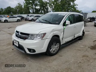 2019 Dodge Journey SE z VIN 3C4PDCBB5KT821359, wystawiony jako Copart lot #56091224 z przebiegiem 68 709 mil mil oraz Szkoda całkowita • Salvage title. Historia ofert i sprzedaży dostępna na DreamBid. Obrazek 1.