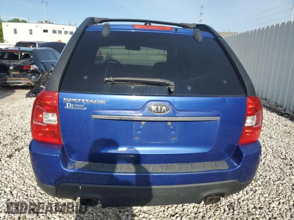 2010 Kia Sportage LX z VIN KNDKG3A46A7722489, wystawiony jako Copart lot #57530485 z przebiegiem 258 368 mil mil oraz Czysty tytuł • Clean title. Historia ofert i sprzedaży dostępna na DreamBid. Obrazek 6.