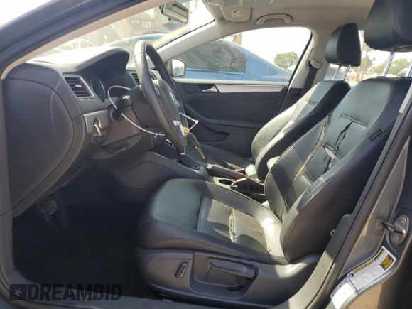 2013 Volkswagen Jetta SE с VIN 3VWDP7AJ0DM427725, выставлен на аукционе Copart как лот 60351305 с пробегом 114 259 миль миль и Списание • Salvage title. История ставок и продаж доступна на DreamBid. Изображение 7.
