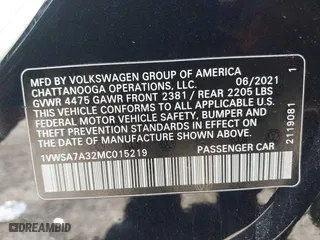 2021 Volkswagen Passat 2.0T SE with VIN 1VWSA7A32MC015219, listed as a IAAI auction lot 39240566 with 68,095 mi miles. Bid and sale history available at carsss.com. Image 9.
