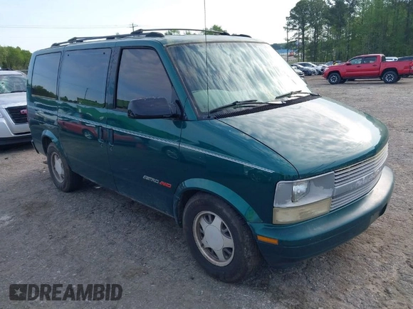 2000 Chevrolet Astro with VIN 1GNEL19W6YB156223, listed as a IAAI auction lot 41929128 with 149,052 mi miles. Bid and sale history available at carsss.com. Image 1.