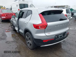 2024 Volvo XC40 Core Bright Theme with VIN YV4L12UK9R2311071, listed as a IAAI auction lot 42295970 with 7,113 mi miles and . Bid and sale history available at DreamBid. Image 3.