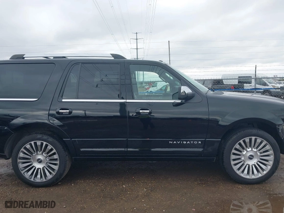 2016 Lincoln Navigator Select with VIN 5LMJJ2HT1GEL00342, listed as a IAAI auction lot 41379513 with 107,360 mi miles. Bid and sale history available at carsss.com. Image 14.