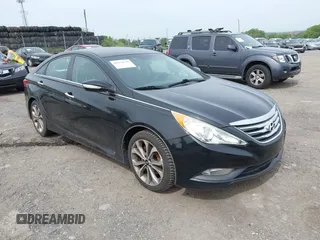 2014 Hyundai Sonata Limited z VIN 5NPEC4AB9EH886849, wystawiony jako IAAI lot #42274735 z przebiegiem 118 089 mil mil oraz . Historia ofert i sprzedaży dostępna na DreamBid. Obrazek 1.