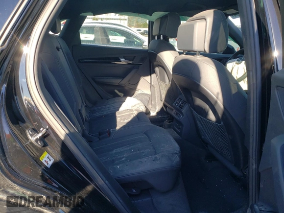 2024 Audi Q5 Komfort with VIN WA1AAAFY0R2077810, listed as a Copart auction lot 83154204 with 14,384 mi miles and Salvage Title. Bid and sale history available at carsss.com. Image 11.