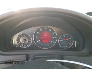 2005 Mercedes-Benz CLK 500 z VIN WDBTK75G75T049996, wystawiony jako Copart lot #47252015 z przebiegiem 141 969 mil mil oraz Szkoda całkowita • Salvage title. Historia ofert i sprzedaży dostępna na DreamBid. Obrazek 9.