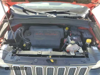 2016 Jeep Renegade Latitude z VIN ZACCJABT4GPC49204, wystawiony jako Copart lot #53320035 z przebiegiem 142 521 mil mil oraz Szkoda całkowita • Salvage title. Historia ofert i sprzedaży dostępna na DreamBid. Obrazek 12.