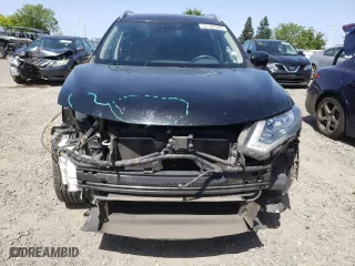 2019 Nissan Rogue SV with VIN JN8AT2MT9KW268447, listed as a Copart auction lot 52122585 with 87,215 mi miles and Salvage Title. Bid and sale history available at carsss.com. Image 5.
