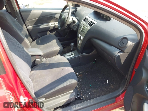 2008 Toyota Yaris с VIN JTDBT903681258088, выставлен на аукционе IAAI как лот 42255228 с пробегом 198 479 миль миль и . История ставок и продаж доступна на DreamBid. Изображение 5.