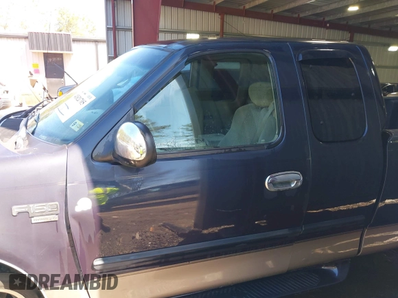 2001 Ford F-150 XL with VIN 1FTRX17W61NC04079, listed as a IAAI auction lot 41821705 with 174,011 mi miles and . Bid and sale history available at DreamBid. Image 14.