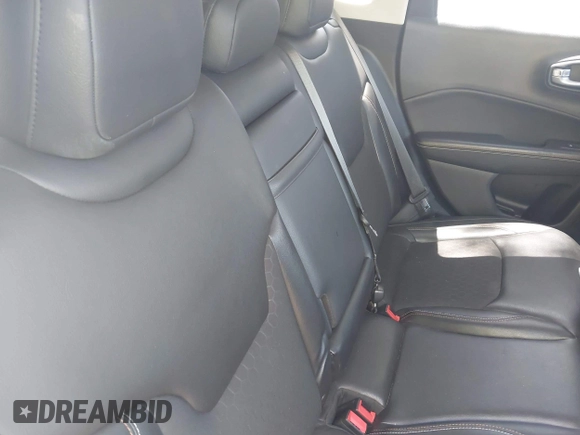 2018 Jeep Compass Latitude with VIN 3C4NJDBB5JT200840, listed as a IAAI auction lot 42557660 with 39,489 mi miles and . Bid and sale history available at DreamBid. Image 8.