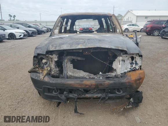 2003 Ford Excursion Limited z VIN 1FMNU43S43EB55541, wystawiony jako Copart lot #56325034 z przebiegiem Nie podano mil oraz Nie do naprawy. Historia ofert i sprzedaży dostępna na DreamBid. Obrazek 5.