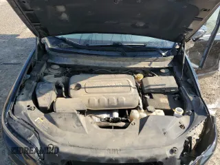 2019 Jeep Cherokee Latitude Plus z VIN 1C4PJLLB9KD176454, wystawiony jako Copart lot #59999685 z przebiegiem 148 113 mil mil oraz Szkoda całkowita • Salvage title. Historia ofert i sprzedaży dostępna na DreamBid. Obrazek 12.
