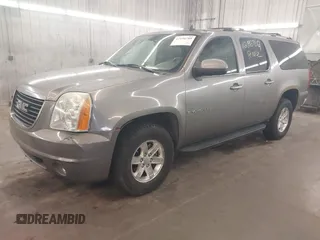 2007 GMC Yukon XL SLT with VIN 1GKFK16387R195478, listed as a IAAI auction lot 42196789 with 258,350 mi miles. Bid and sale history available at carsss.com. Image 2.