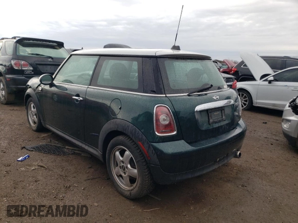 2009 MINI Hardtop z VIN WMWMF33509TW77714, wystawiony jako Copart lot #50618025 z przebiegiem 86 673 mil mil oraz Szkoda całkowita • Salvage title. Historia ofert i sprzedaży dostępna na DreamBid. Obrazek 2.