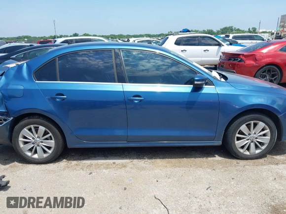 2015 Volkswagen Jetta SE with VIN 3VWD17AJ3FM260636, listed as a IAAI auction lot 42423975 with 129,377 mi miles and . Bid and sale history available at DreamBid. Image 13.