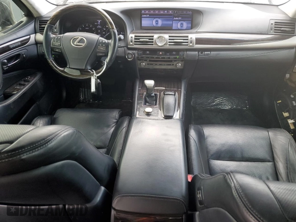 2013 Lexus LS 460 z VIN JTHBL1EF1D5116477, wystawiony jako Copart lot #50889915 z przebiegiem 148 646 mil mil oraz Szkoda całkowita • Salvage title. Historia ofert i sprzedaży dostępna na DreamBid. Obrazek 8.