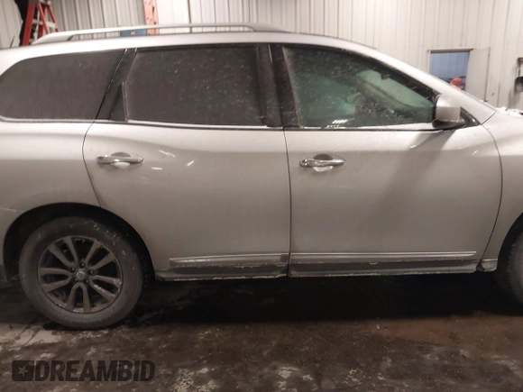 2013 Nissan Pathfinder SL z VIN 5N1AR2MM8DC663920, wystawiony jako IAAI lot #41586209 z przebiegiem 210 000 mil mil oraz . Historia ofert i sprzedaży dostępna na DreamBid. Obrazek 13.