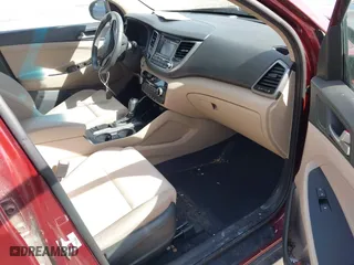 2017 Hyundai Tucson Value with VIN KM8J33A29HU390142, listed as a IAAI auction lot 41816840 with 55,750 mi miles. Bid and sale history available at carsss.com. Image 5.