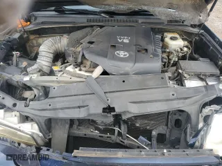 2004 Toyota 4Runner SR5 with VIN JTEZU14R048011433, listed as a Copart auction lot 85503194 with 210,429 mi miles and Salvage Title. Bid and sale history available at carsss.com. Image 14.