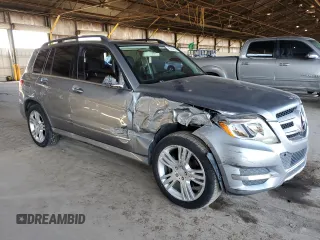 2013 Mercedes-Benz GLK 350 with VIN WDCGG5HB1DF942049, listed as a Copart auction lot 49724165 with 199,438 mi miles and Salvage Title. Bid and sale history available at DreamBid. Image 4.