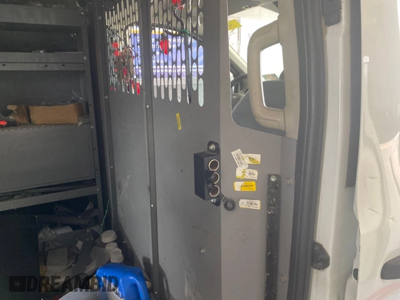 2016 Ford Transit Cargo с VIN 1FTYE1YM5GKB48869, выставлен на аукционе IAAI как лот 42789025 с пробегом 147 263 миль миль и . История ставок и продаж доступна на DreamBid. Изображение 25.