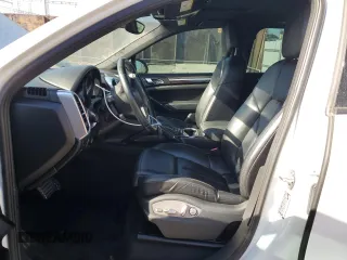 2012 Porsche Cayenne S Hybrid z VIN WP1AE2A23CLA93180, wystawiony jako Copart lot #88579675 z przebiegiem 50 909 mil mil oraz Tytuł czysty. Historia ofert i sprzedaży dostępna na DreamBid. Obrazek 7.