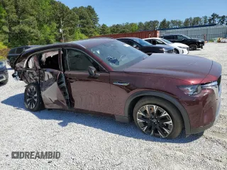 2024 Mazda CX-90 Premium Plus z VIN JM3KKEHA6R1132546, wystawiony jako Copart lot #53309705 z przebiegiem 17 303 mil mil oraz Szkody całkowita. Historia ofert i sprzedaży dostępna na DreamBid. Obrazek 4.