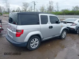 2010 Honda Element EX with VIN 5J6YH2H7XAL001627, listed as a IAAI auction lot 41961495 with 280,088 mi miles and . Bid and sale history available at DreamBid. Image 4.