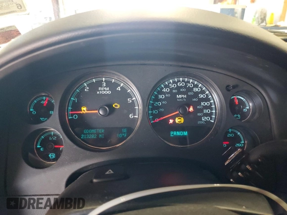 2014 Chevrolet Suburban LT with VIN 1GNSKJE77ER120211, listed as a Copart auction lot 62469424 with 213,282 mi miles and Salvage Title. Bid and sale history available at carsss.com. Image 9.
