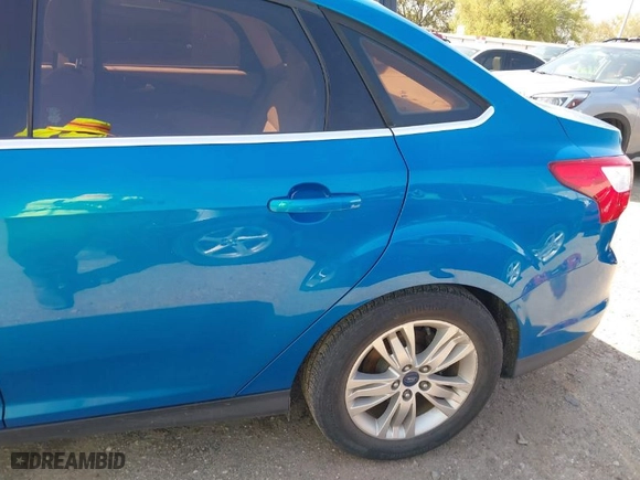 2012 Ford Focus SEL with VIN 1FAHP3H25CL415314, listed as a IAAI auction lot 41849302 with 164,022 mi miles. Bid and sale history available at carsss.com. Image 6.