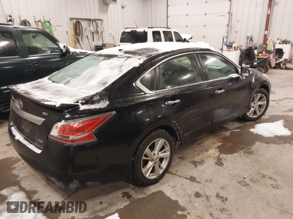 2014 Nissan Altima 2.5 S with VIN 1N4AL3AP7EN239599, listed as a IAAI auction lot 41310126 with 112,437 mi miles. Bid and sale history available at carsss.com. Image 4.