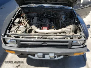 1990 Toyota Pickup DLX with VIN JT4RN93P3L5021924, listed as a Copart auction lot 64699075 with 287,298 mi miles and Clean title. Bid and sale history available at DreamBid. Image 11.