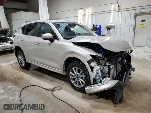 2025 Mazda CX-5 2.5 S Preferred Package with VIN JM3KFBCL7S0545888, listed as a Copart auction lot 84268524 with 3,083 mi miles and Salvage Title. Bid and sale history available at carsss.com. Image 4.
