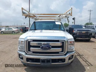 2012 Ford F-350 XL z VIN 1FTBF3A61CEB82648, wystawiony jako IAAI lot #42395064 z przebiegiem 266 558 mil mil oraz . Historia ofert i sprzedaży dostępna na DreamBid. Obrazek 12.