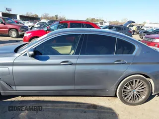 2019 BMW 5 Series 530e iPerformance with VIN WBAJA9C51KB391855, listed as a IAAI auction lot 41429622 with 47,162 mi miles. Bid and sale history available at carsss.com. Image 14.