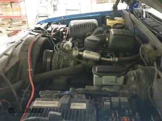 1997 GMC Sierra 1500 с VIN 1GTEK19R7VE553326, выставлен на аукционе IAAI как лот 41059418 с пробегом 226 853 миль миль и . История ставок и продаж доступна на DreamBid. Изображение 13.