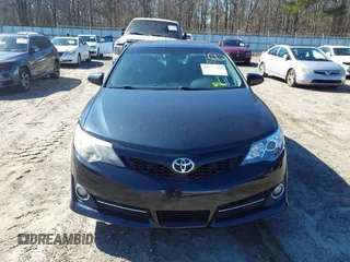 2012 Toyota Camry L with VIN 4T1BF1FK3CU198555, listed as a IAAI auction lot 41427464 with 185,054 mi miles. Bid and sale history available at carsss.com. Image 12.