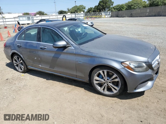 2017 Mercedes-Benz C 350e with VIN 55SWF4HB9HU233747, listed as a Copart auction lot 71305354 with 82,978 mi miles and Salvage Title. Bid and sale history available at DreamBid. Image 4.