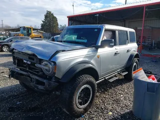 2022 Ford Bronco with VIN 1FMEE5DP5NLB85773, listed as a IAAI auction lot 41184225 with 22,597 mi miles. Bid and sale history available at carsss.com. Image 18.