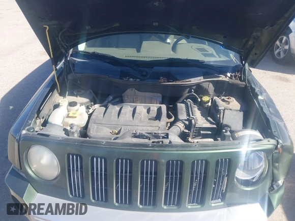 2008 Jeep Patriot Limited with VIN 1J8FF48W38D600811, listed as a IAAI auction lot 41417852 with 84,574 mi miles and . Bid and sale history available at DreamBid. Image 10.