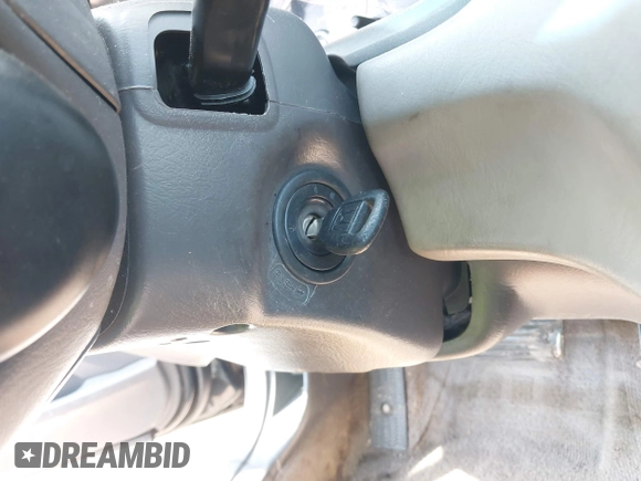 2002 Honda Accord SE с VIN 1HGCG56742A160536, выставлен на аукционе IAAI как лот 42133683 с пробегом 304 322 миль миль и . История ставок и продаж доступна на DreamBid. Изображение 11.