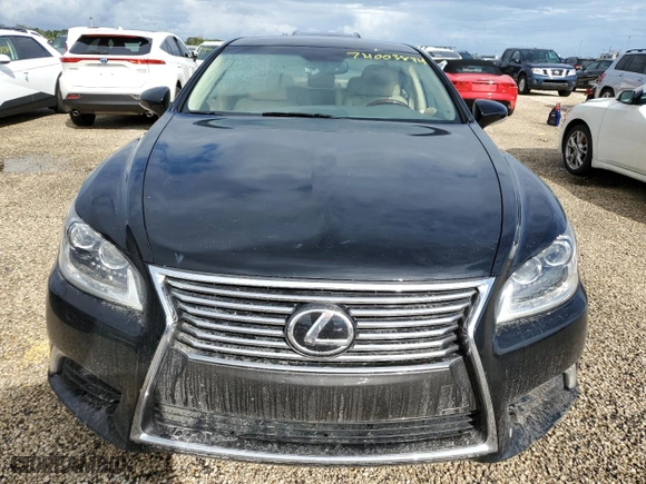 2014 Lexus LS 460 with VIN JTHBL5EF6E5131050, listed as a Copart auction lot 74003874 with 0 mi miles and Non Repairable. Bid and sale history available at carsss.com. Image 5.