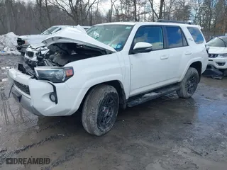 2019 Toyota 4Runner SR5 with VIN JTEBU5JR2K5647749, listed as a IAAI auction lot 41669287 with 120,772 mi miles. Bid and sale history available at carsss.com. Image 2.