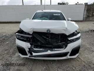 2022 BMW 7 Series 740i with VIN WBA7T2C00NCH30980, listed as a Copart auction lot 62214905 with 37,310 mi miles and Non repairable. Bid and sale history available at DreamBid. Image 5.