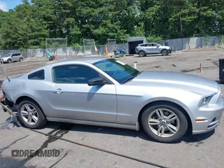 2013 Ford Mustang V6 with VIN 1ZVBP8AM5D5218722, listed as a IAAI auction lot 42728064 with 138,906 mi miles and . Bid and sale history available at DreamBid. Image 14.