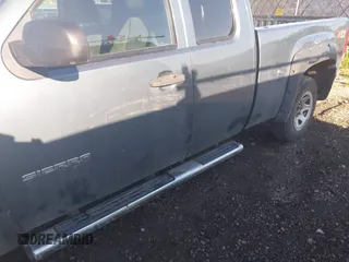 2013 GMC Sierra 1500 SLE z VIN 1GTR2VE77DZ392142, wystawiony jako IAAI lot #42280722 z przebiegiem 183 312 mil mil oraz . Historia ofert i sprzedaży dostępna na DreamBid. Obrazek 6.